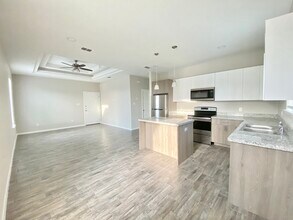 805 W Sunset Valley St, Unit 3 in Alton, TX - Building Photo - Building Photo