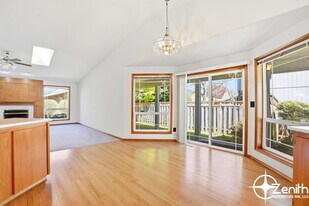 16718 NE 7th St in Vancouver, WA - Building Photo