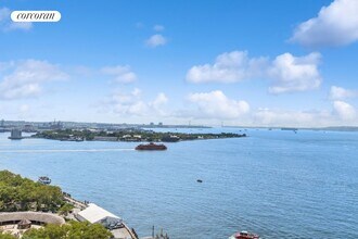 10 West St in New York, NY - Building Photo - Building Photo