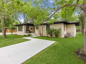 5807 Shoalwood Ave in Austin, TX - Building Photo