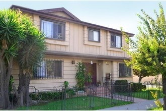419 W Roosevelt Ave in Montebello, CA - Building Photo - Building Photo