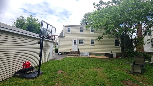 99 Federal St, Unit 16 in West Hartford, CT - Building Photo - Building Photo