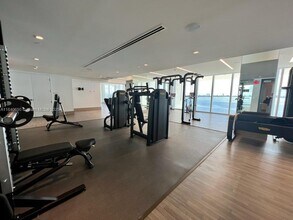 700 NE 26th Ter, Unit 1205 in Miami, FL - Foto de edificio - Building Photo