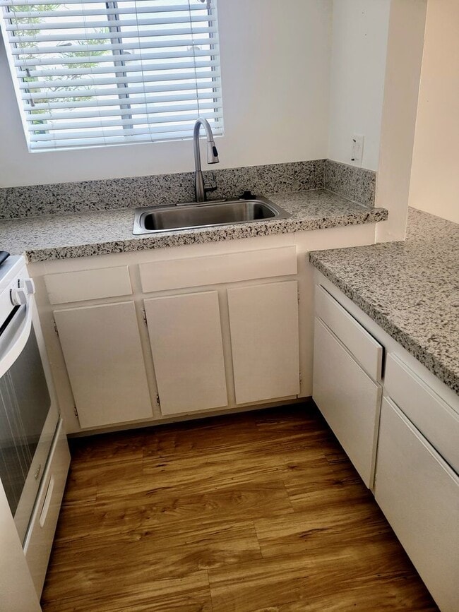 1353 S. Carmelina Ave (UDA08)