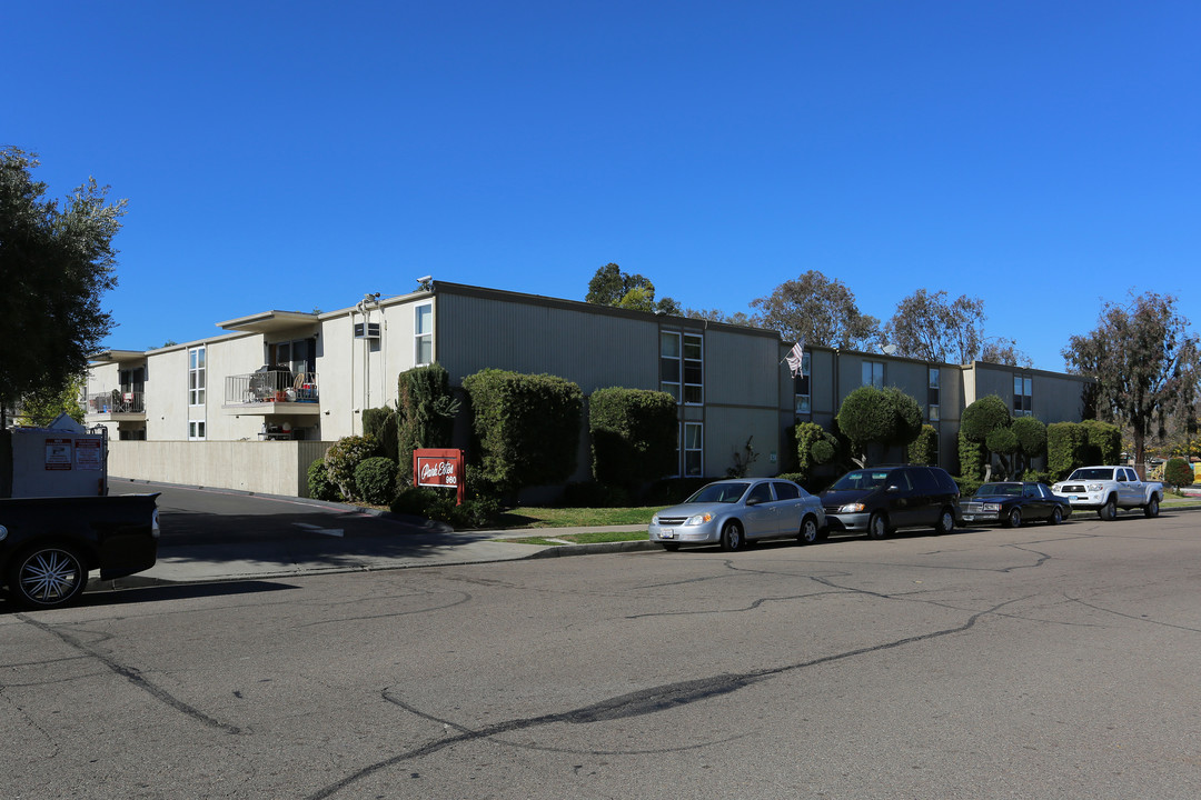 Park Estes Apartments in El Cajon, CA - Building Photo