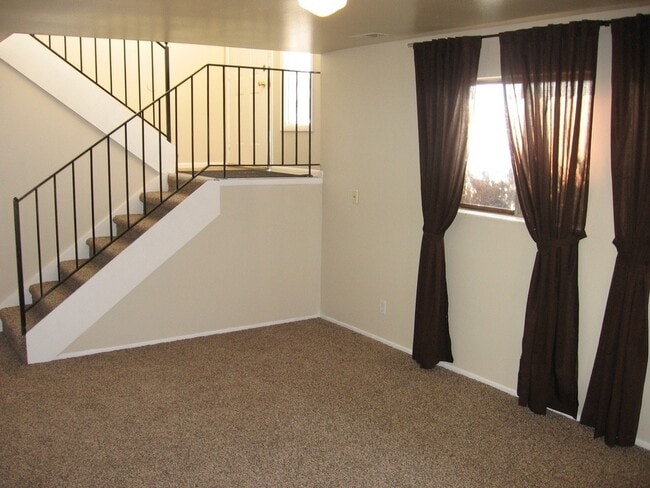 389 E 7670 S, #B in Midvale, UT - Building Photo - Building Photo