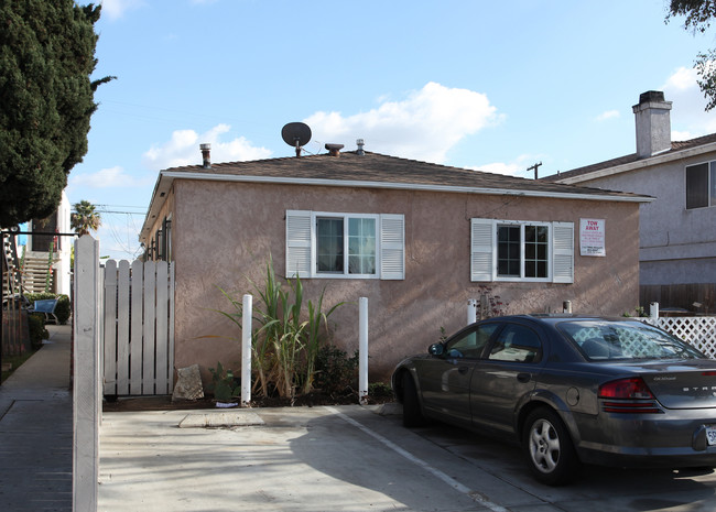 3735-3739 Marlborough Ave in San Diego, CA - Building Photo - Building Photo