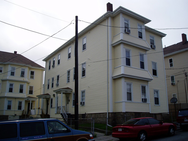 154-168 Eagle St in Fall River, MA - Building Photo - Building Photo