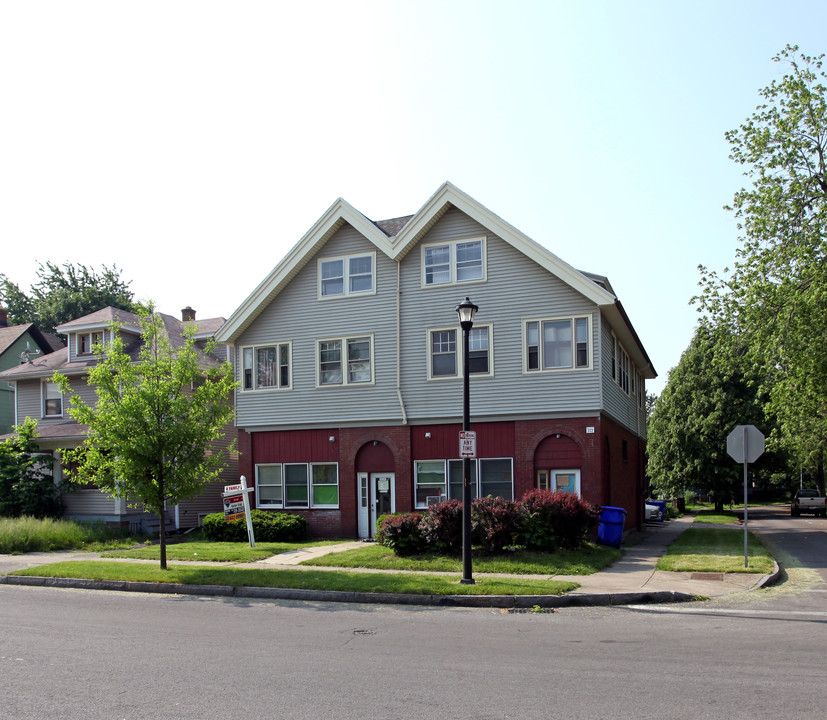 119-121 Rosewood Terrace in Rochester, NY - Foto de edificio