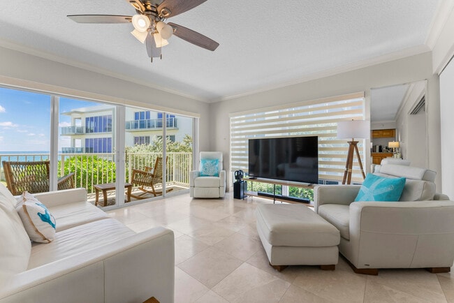1203 Hillsboro Mile in Hillsboro Beach, FL - Building Photo - Building Photo