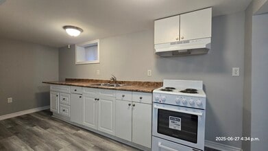 208 Bayfield St in Barrie, ON - Building Photo - Building Photo
