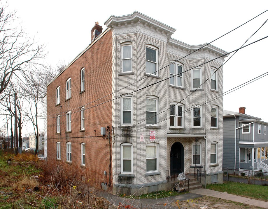 15-17 Hamilton St in Hartford, CT - Foto de edificio