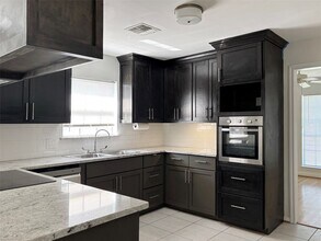 12231 Beauregard Dr in Houston, TX - Building Photo - Building Photo
