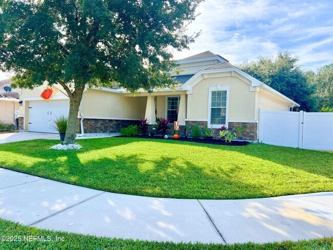 property at 1420 Creek Point Blvd