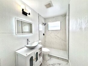 10365 SW 149th Terrace in Miami, FL - Building Photo - Building Photo