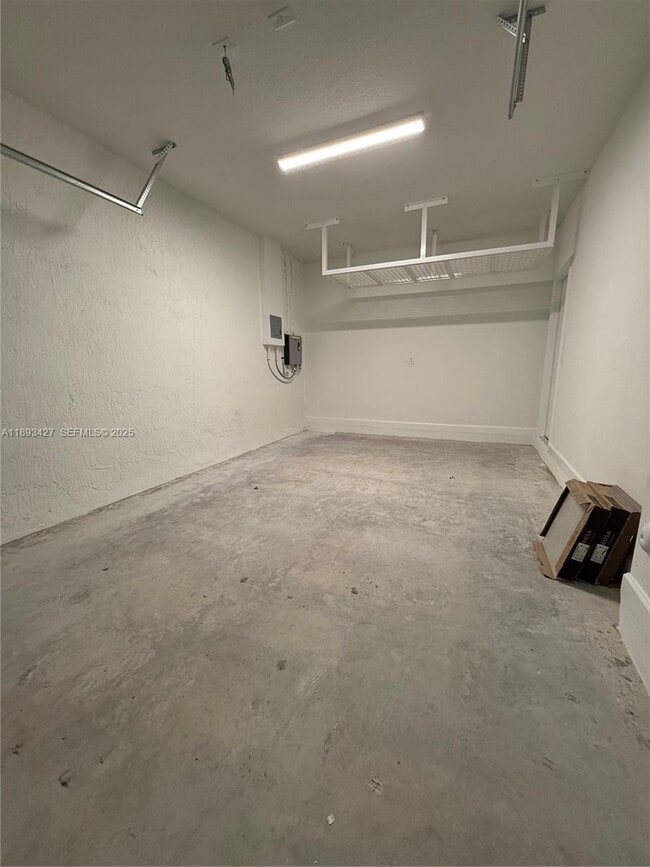 property at 676 SE 14th St