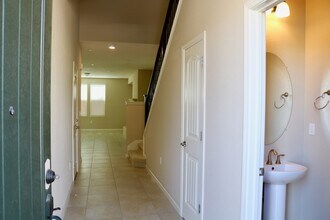 2106 Carrara St in Brentwood, CA - Building Photo - Building Photo