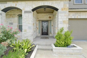 1910 Texoma Dr in Round Rock, TX - Building Photo - Building Photo