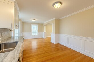 46 Wellington St in Waltham, MA - Building Photo - Building Photo