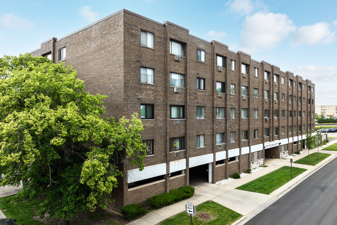 Autumn Terrace in Elmwood Park, IL - Building Photo