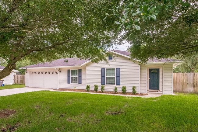 7166 Newman Lake Ct in Jacksonville, FL - Foto de edificio - Building Photo