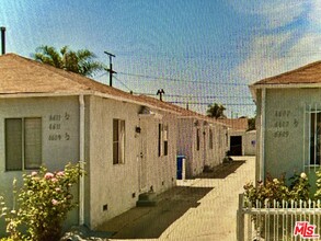 6609 1/2 Brynhurst Ave in Los Angeles, CA - Building Photo - Building Photo