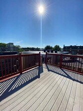 261 W 2nd St, Unit 3 in Boston, MA - Building Photo - Building Photo