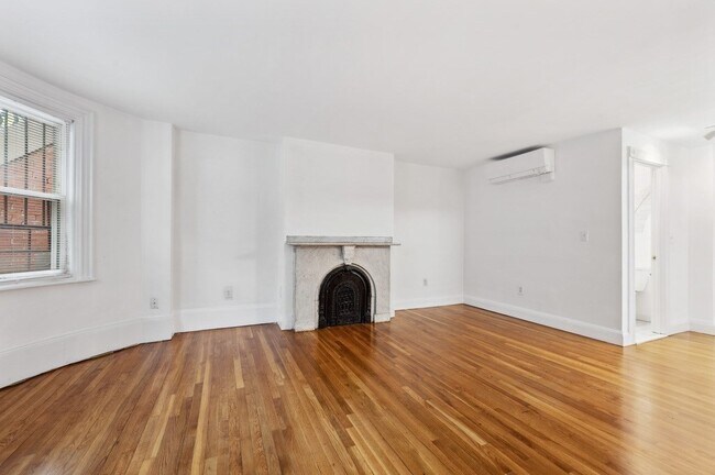 85 E Brookline St in Boston, MA - Building Photo - Building Photo