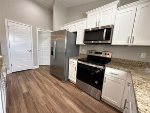 309 Locust Rd in Ocala, FL - Foto de edificio - Building Photo