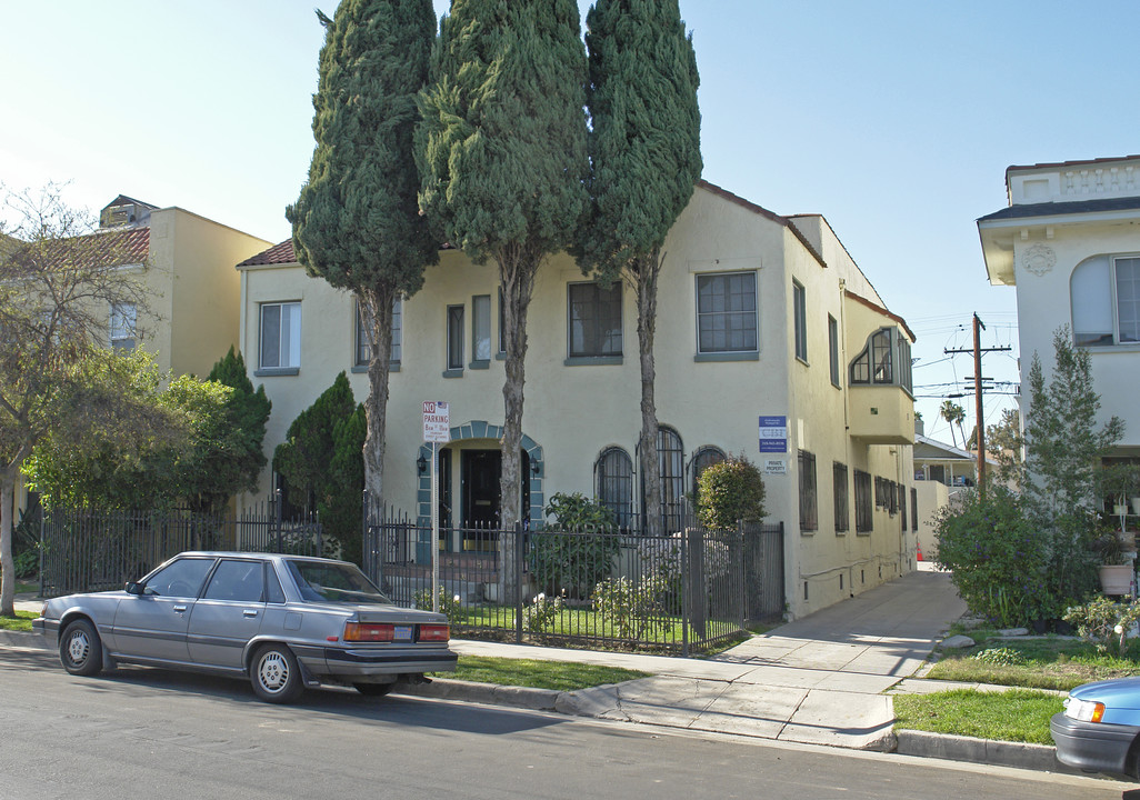 1419 S Bronson Ave in Los Angeles, CA - Building Photo