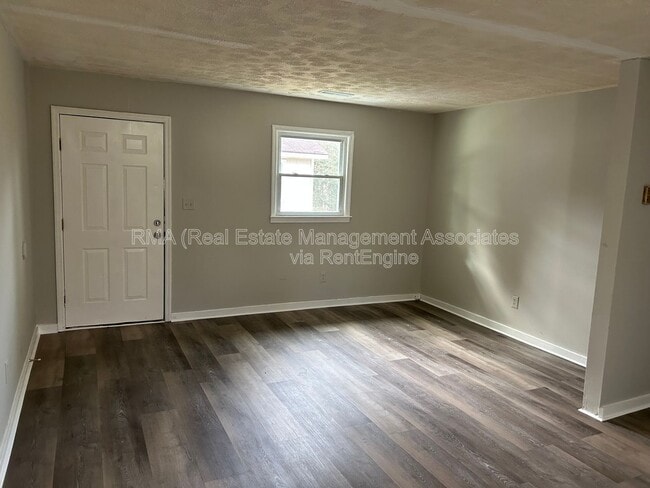 525 E Central Ave in Griffin, GA - Building Photo - Building Photo