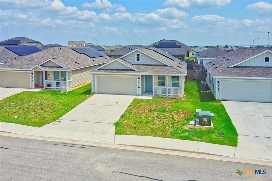 1919 Grey Catbird in New Braunfels, TX - Building Photo