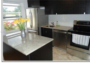 735 NE 91st St in Miami Shores, FL - Building Photo - Building Photo