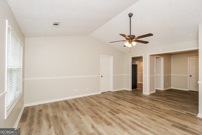 4336 Hill View Dr in Acworth, GA - Building Photo - Building Photo