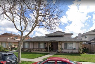 2636 W. Juniper St. in Long Beach, CA - Foto de edificio - Building Photo