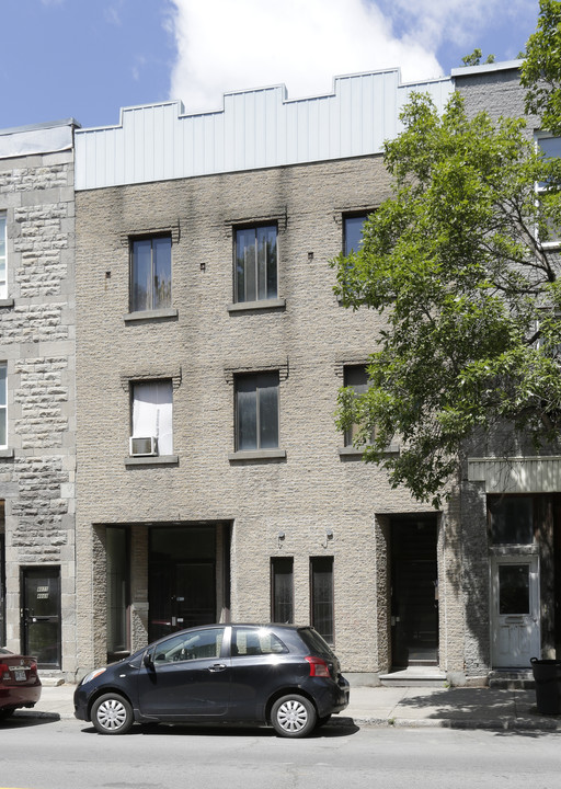 4861 Notre-Dame O in Montréal, QC - Building Photo