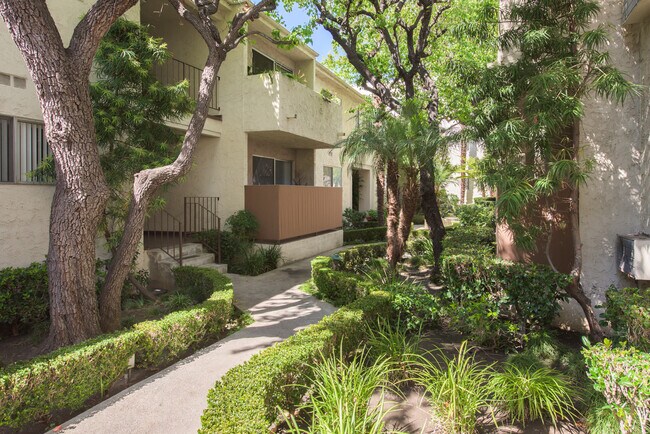 1650 Federal Avenue Apartments in Los Angeles, CA - Foto de edificio - Floor Plan