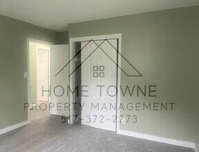 135 W Howe Ave in Lansing, MI - Building Photo - Building Photo