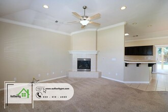 2631 Queens Way in Redding, CA - Building Photo - Building Photo