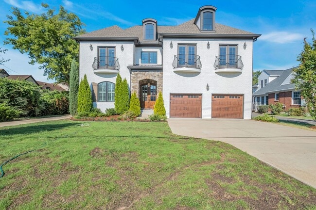 property at 4111A Lone Oak Rd