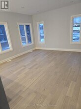 6505 Alexa Cmn in Niagara Falls, ON - Foto de edificio - Building Photo