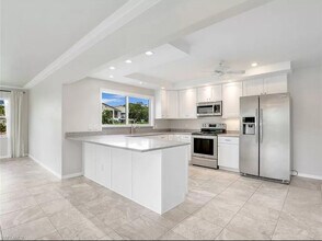 4265 Island Cir in Ft. Myers, FL - Building Photo - Building Photo