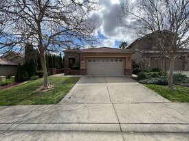2249 Gallup Dr in Folsom, CA - Building Photo
