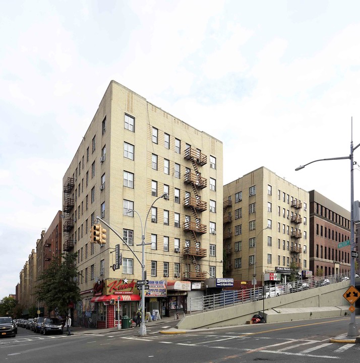 111 E 167th St in Bronx, NY - Building Photo