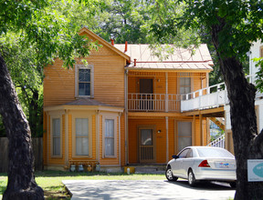 502-510 E Guenther St in San Antonio, TX - Building Photo - Building Photo