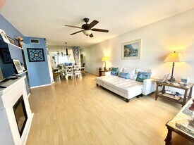 2331 Finlandia Ln, Unit 15 in Clearwater, FL - Building Photo