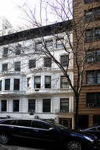 20 W 69th St in New York, NY - Building Photo - Building Photo