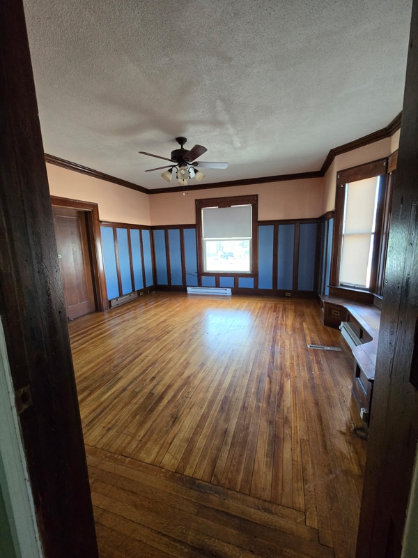 1505 N Main St