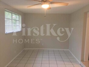 60 NW 189th Terrace in Miami, FL - Building Photo - Building Photo