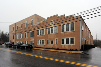 Whistlestop View Apartments in Elizabethtown, PA - Building Photo - Building Photo